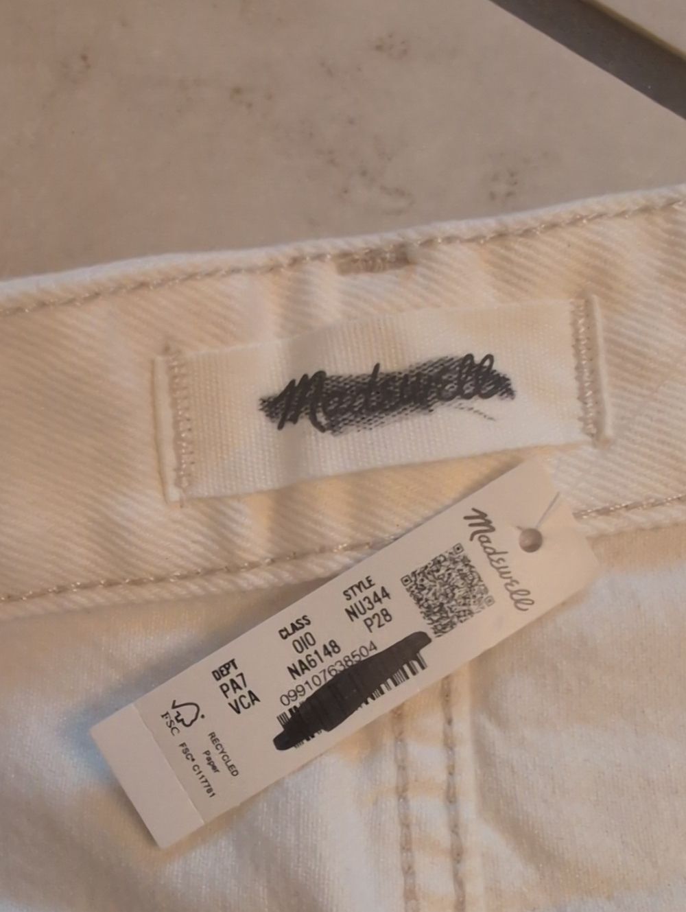NWT Madewell Petite Darted Barrel-Leg Jean Vintage Canvas White Denim Size 28P - Picture 5 of 13